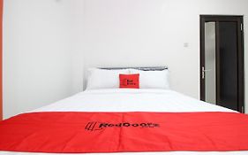 RedDoorz Plus @ Affandi Gejayan